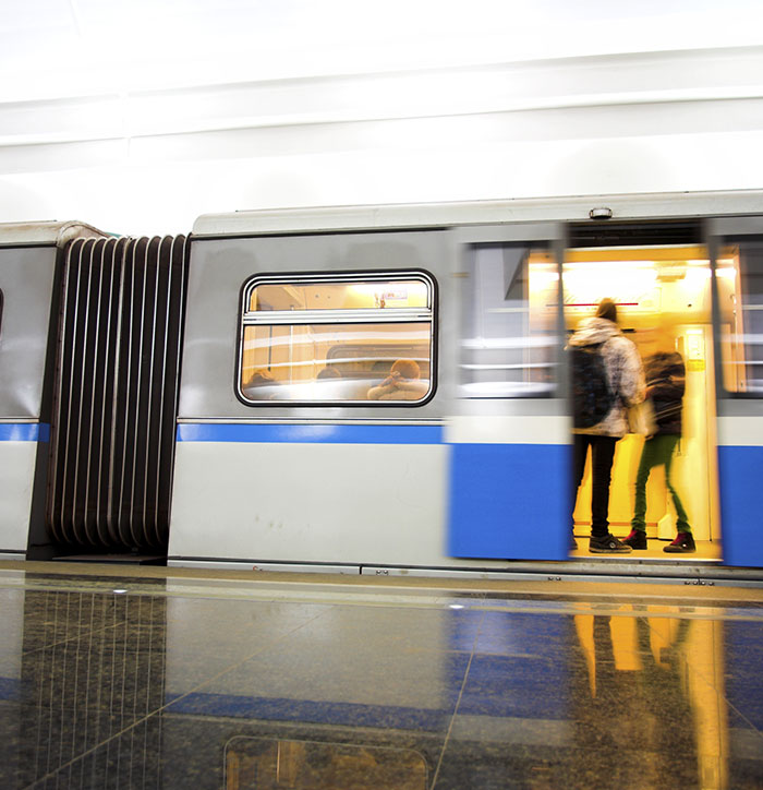 Próximos ao metrô